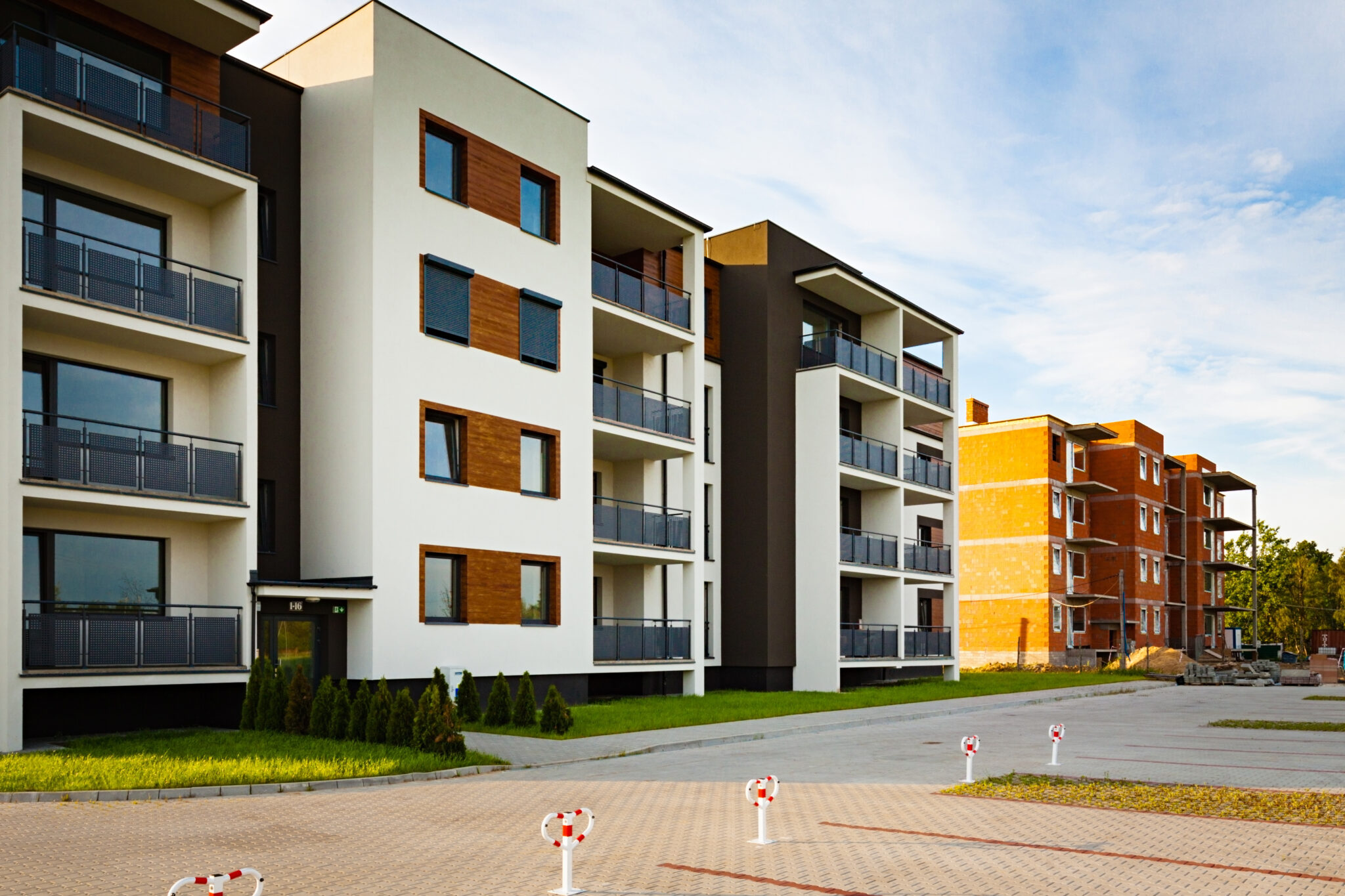 Ostrow,,Poland,-,June,13,2016:,New,Multi-family,Block,With,Balconies